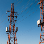 découvrez les enjeux et perspectives de l'avenir de sfr face à ses concurrents orange, free et bouygues, qui se positionnent pour une éventuelle acquisition. analyse des stratégies et des impacts sur le marché des télécommunications en france.