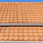 découvrez comment déterminer l'espacement idéal entre vos tuiles et la gouttière. nos astuces pratiques vous aident à optimiser l’étanchéité et la durabilité de votre toiture.
