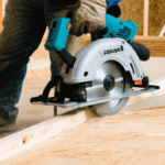 découvrez tout ce qu’il faut savoir sur la scie circulaire racetools : avantages, conseils d’utilisation, avis et guide d’achat complet pour bien choisir et utiliser cet outil incontournable.