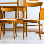 découvrez des idées colorées et créatives pour relooker vos meubles en bois et leur donner une nouvelle vie. inspirez-vous de nos conseils pour transformer votre intérieur avec style et originalité !