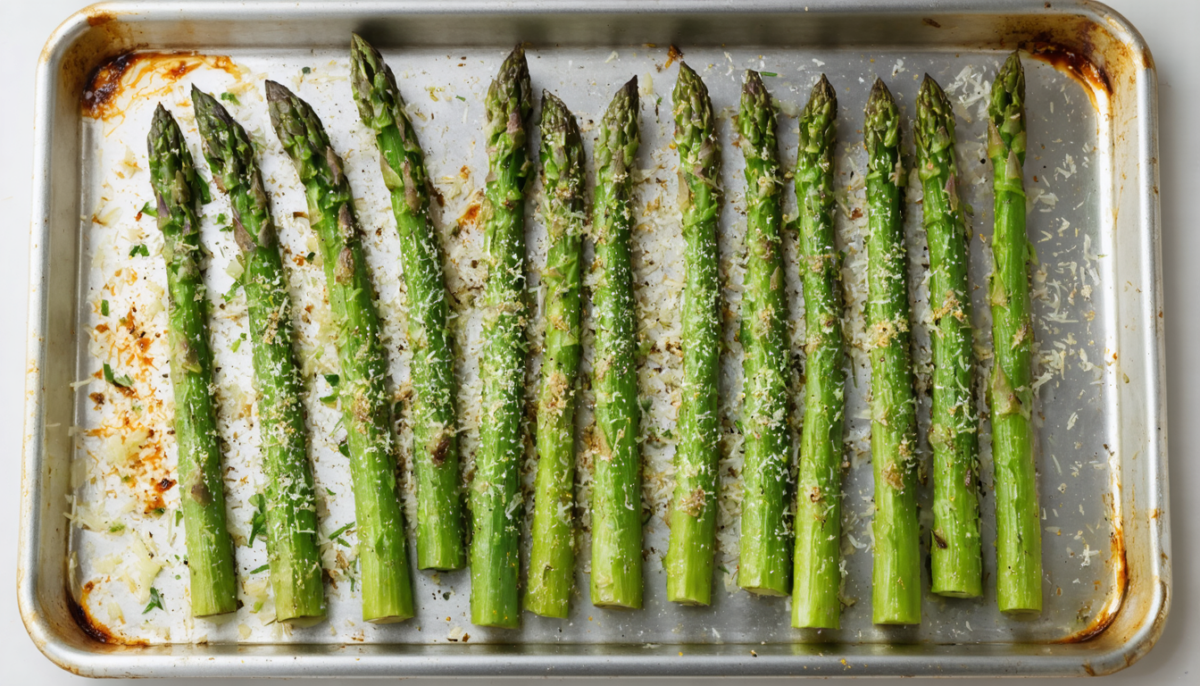 découvrez notre recette simple et rapide d'asperges vertes rôties au four, délicieusement parfumées au parmesan et au zeste de citron vert pour un plat savoureux et frais.