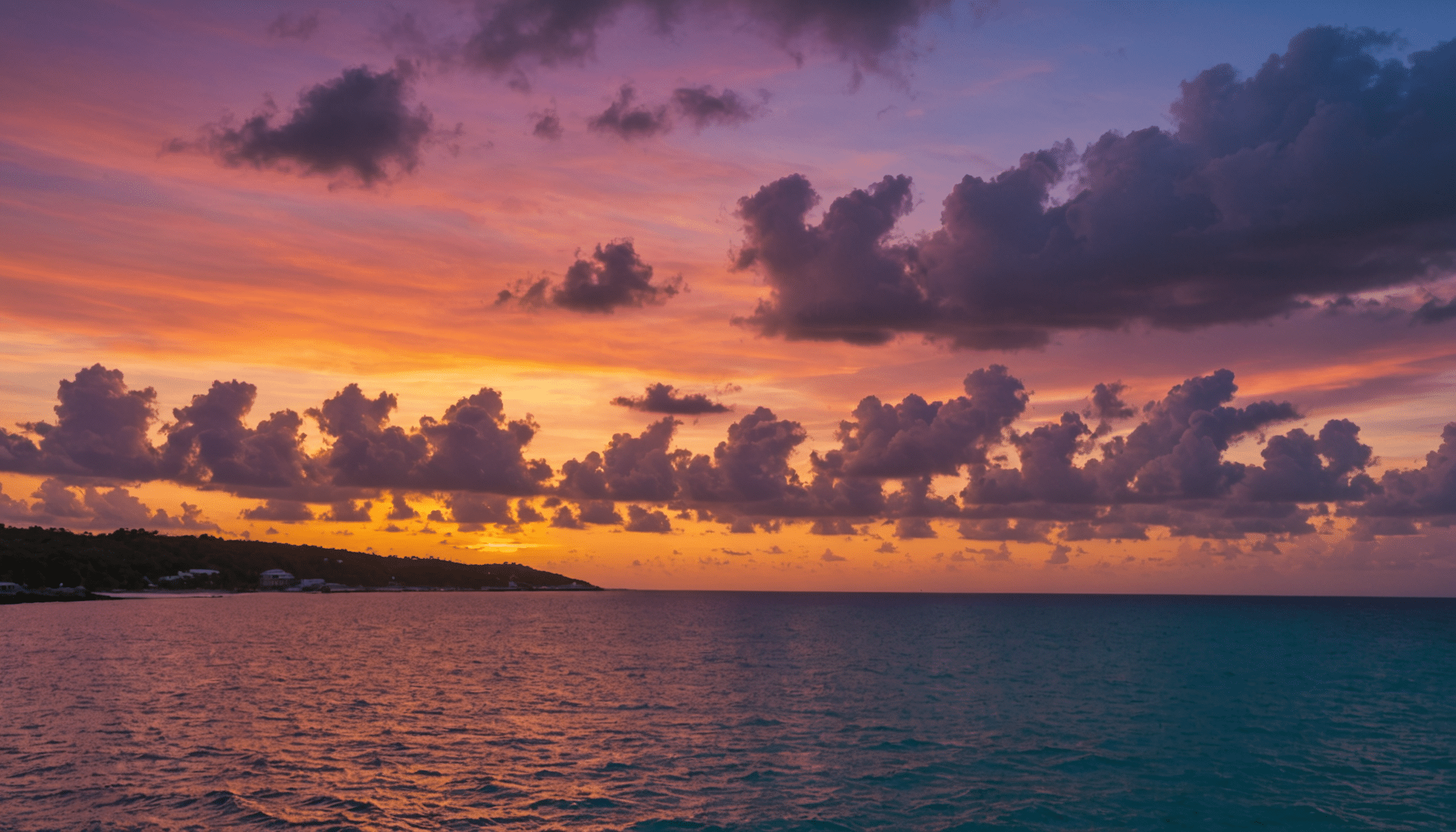 découvrez les plus beaux endroits des îles caïmans pour apprécier des couchers de soleil spectaculaires. plages idylliques, panoramas à couper le souffle et moments inoubliables vous attendent dans ce guide des lieux incontournables.
