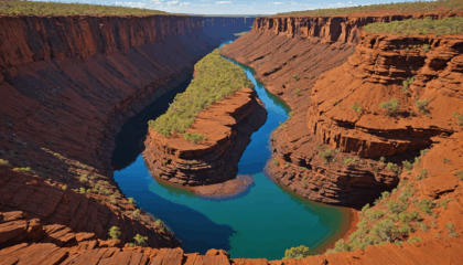 explorez le parc national de karijini en australie, célèbre pour ses gorges spectaculaires, cascades cristallines et paysages époustouflants. parfait pour les amoureux de la nature et les aventuriers en quête de découvertes uniques.