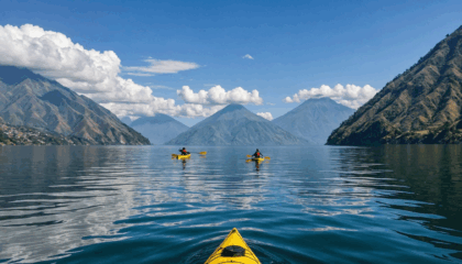explorez le lac atitlan au guatemala et découvrez les meilleures activités et attractions incontournables : villages authentiques, randonnées, marchés locaux et paysages époustouflants au cœur des montagnes.