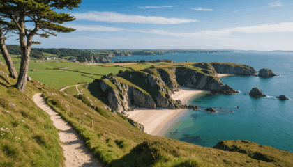 explorez les 12 plus beaux sentiers de randonnée en bretagne : paysages époustouflants, nature préservée et itinéraires adaptés à tous les niveaux pour une expérience inoubliable.