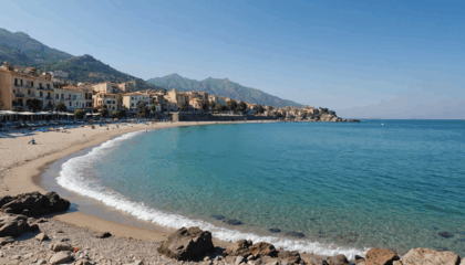 explorez giardini naxos, une destination sicilienne entre histoire et détente : découvrez ses monuments antiques et profitez de ses plages de sable fin aux eaux cristallines.