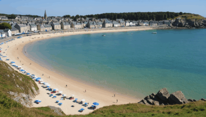 partez à la découverte de port-louis en bretagne, une cité pleine de charme au riche patrimoine historique et maritime. profitez de ses ruelles pittoresques, ses musées et sa vue imprenable sur la mer pour une expérience inoubliable.