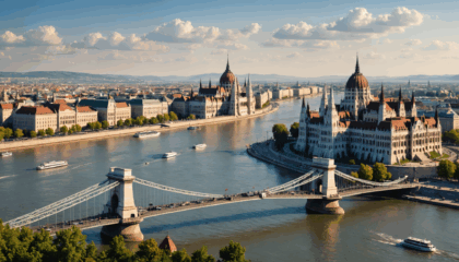 partez à la découverte de budapest et de ses environs en explorant les activités incontournables à ne pas manquer : bains thermaux, croisières sur le danube, patrimoine historique et escapades nature au programme de votre voyage !