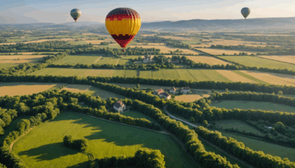 embarquez pour un voyage unique en montgolfière et admirez des paysages époustouflants vus du ciel. découvrez des lieux fascinants sous un nouvel angle et vivez une expérience inoubliable.