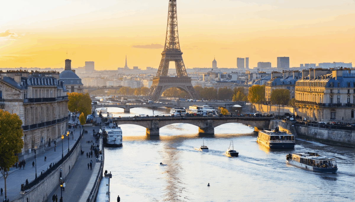 découvrez paris comme jamais auparavant avec nos astuces indispensables pour un voyage inoubliable. explorez les trésors cachés, les meilleures adresses et les activités incontournables qui feront de votre escapade dans la capitale française une expérience mémorable.