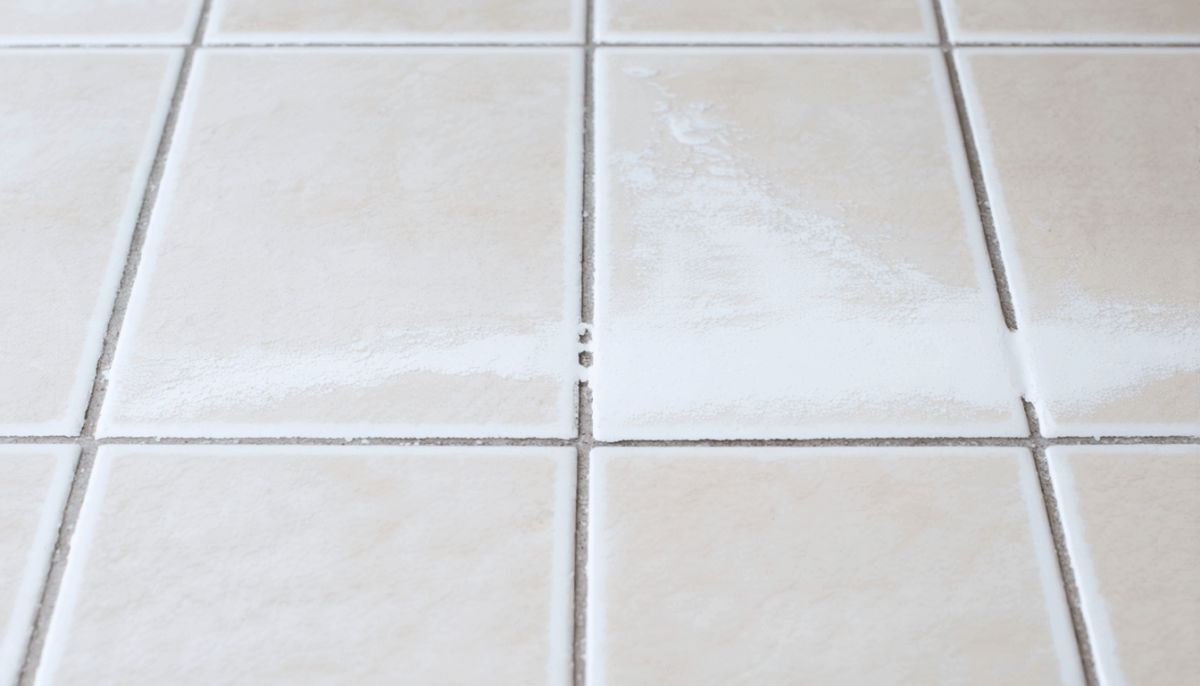 découvrez notre guide pratique pour éliminer le voile blanc sur votre carrelage neuf. suivez nos conseils simples et efficaces pour redonner éclat et brillance à vos sols tout en préservant leur beauté.