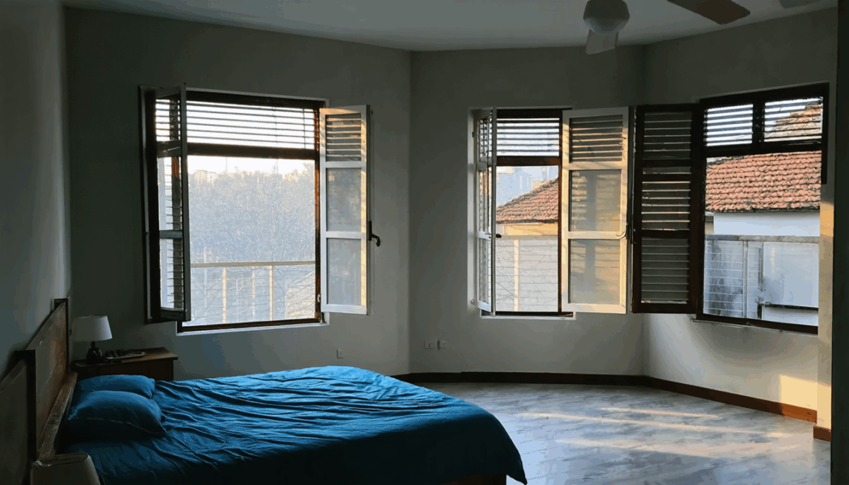 découvrez nos conseils essentiels pour profiter d'un sommeil paisible même lors des nuits chaudes. apprenez à créer un environnement de sommeil confortable et à adopter des routines apaisantes pour garantir des nuits reposantes malgré la chaleur estivale.