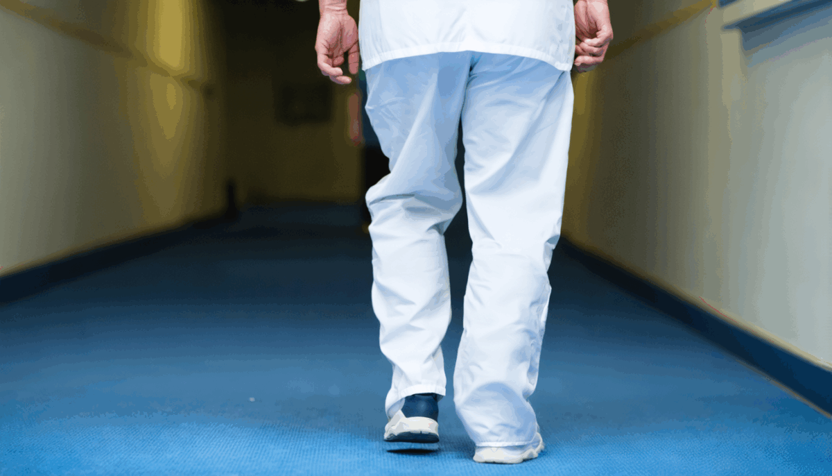 découvrez la durée de la douleur après une arthrodèse, les facteurs qui l'influencent et des conseils pour une récupération optimale. informez-vous sur les étapes du processus de guérison afin d'atténuer vos inquiétudes et maximiser votre confort post-opératoire.