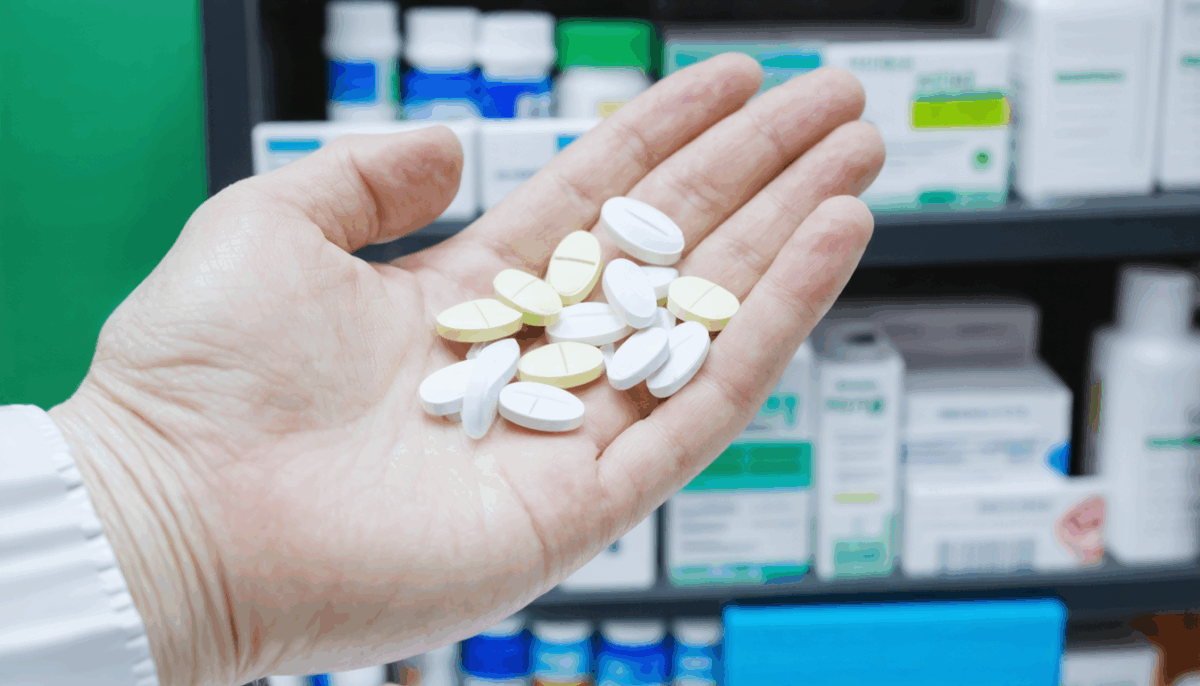 découvrez les raisons qui ont conduit à l'interdiction d'optalidon en france dans cette analyse approfondie. explorez les enjeux de santé publique, les effets secondaires et les réactions des professionnels de la santé face à ce médicament.
