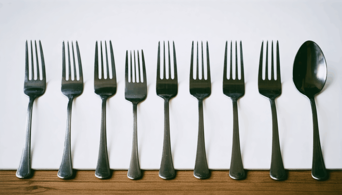 découvrez dans notre guide pratique comment bien disposer vos couverts après un repas. apprenez les règles de mise en place pour une présentation élégante et respectueuse des bonnes manières à table. parfait pour impressionner vos invités et affiner votre art de la table.