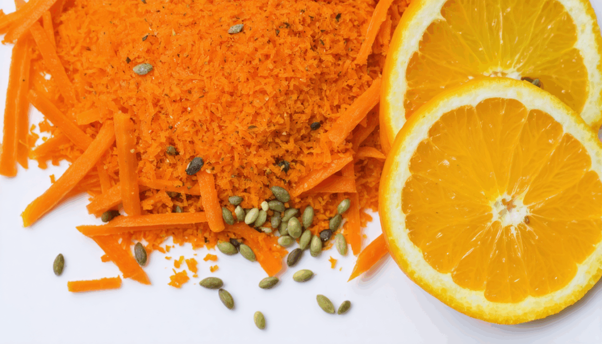 découvrez une salade de carottes fraîche et croquante, sublimée par une vinaigrette délicatement parfumée à la clémentine. idéale pour une entrée légère et pleine de saveurs !