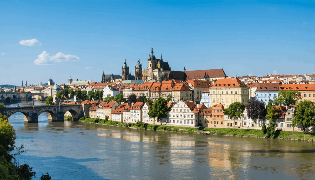 découvrez l’histoire fascinante de la vltava à prague, profitez de croisières mémorables et explorez les incontournables de ce fleuve emblématique au cœur de la capitale tchèque.