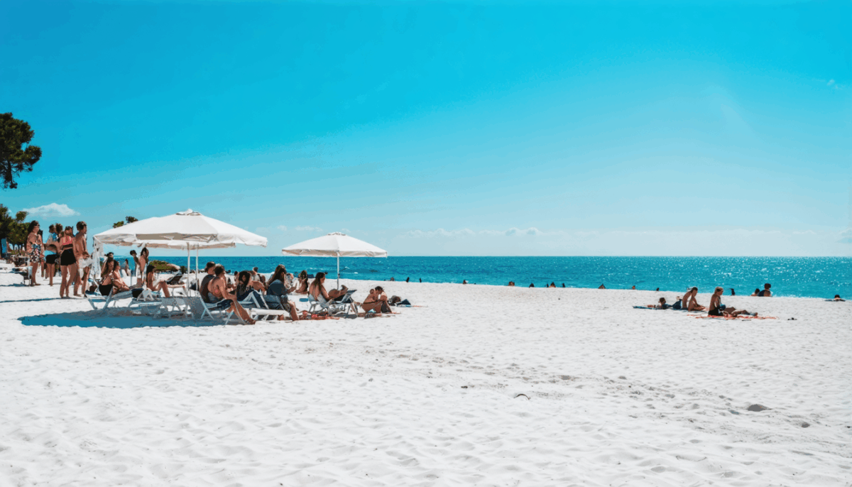 découvrez 15 destinations ensoleillées et abordables où partir en février. profitez du soleil, de plages paradisiaques et de petits prix pour vos prochaines vacances d’hiver grâce à nos suggestions incontournables.