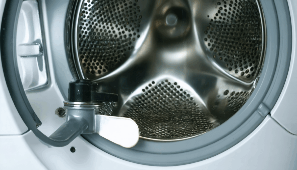 découvrez les étapes simples et efficaces pour vider rapidement une machine à laver pleine d'eau. suivez notre guide pratique pour éviter les dégâts et remettre votre appareil en état de marche en toute sécurité.